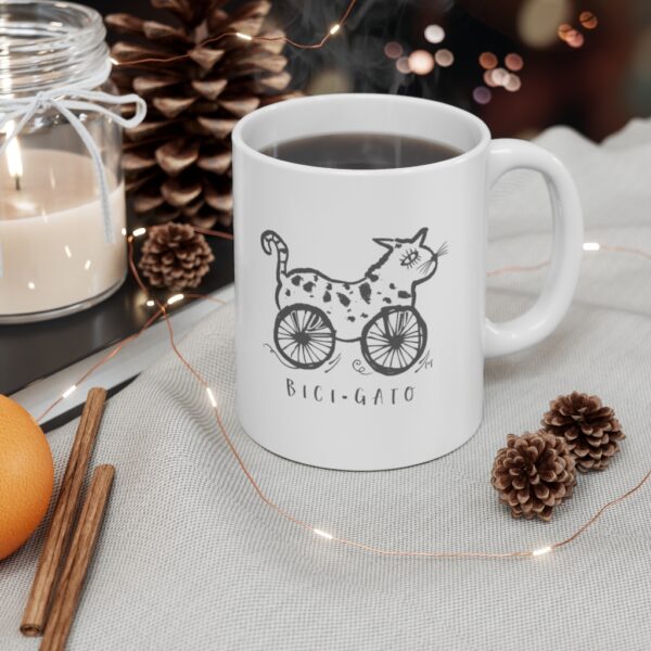El Gato en Bicicleta coffee mug Bici-Gato, Cute kitty on wheels mug Cat and bicycle lover gift and Cat lady mug